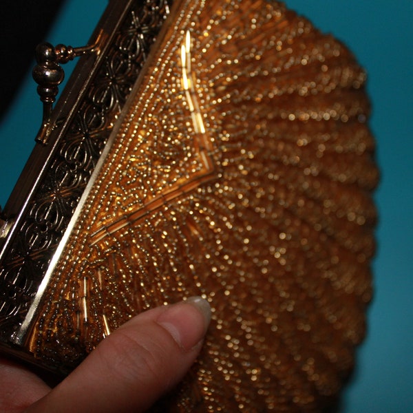 Vintage Beaded Clam Shell Clutch Purse