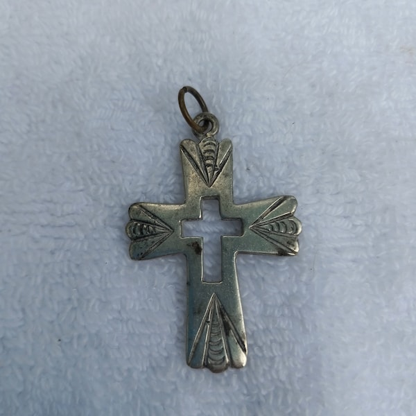 R Tom Sterling Silver Navajo Cross Pendant