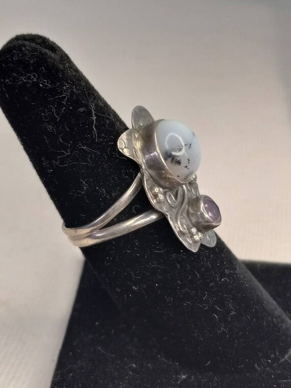 Stunning White and Purple Stone Floral Ring - image 2