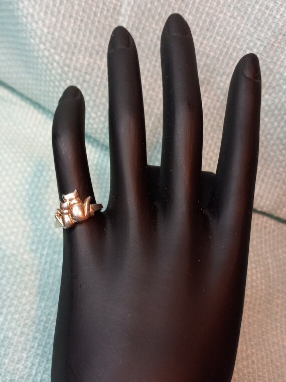Two Cat Sterling Silver Ring size 5 1/2 - image 2