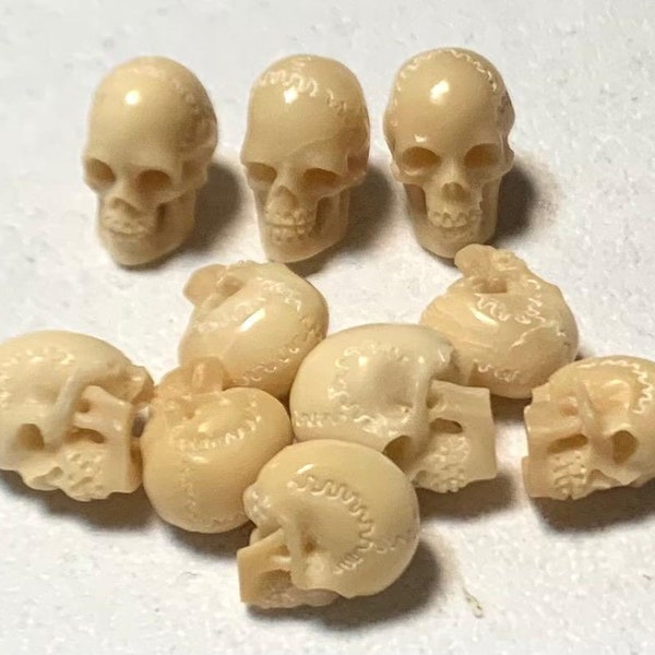 Vegetal Ivory Mini Skulls 15mm Very nice carving quality  Handmade