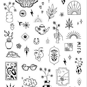 Könnte beinhalten: Eine Sammlung von 30 Schwarzweiß-Zeichnungen verschiedener Objekte, darunter Blumen, ein Schmetterling, eine Teekanne, ein Hufeisen, eine Wolke, eine Sonne, eine Vase, eine Brille, eine Palme und ein Herz.