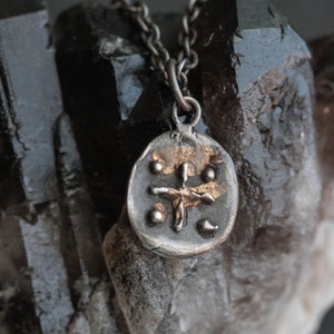Charon Charm: A Talisman of Guidance and Transformation