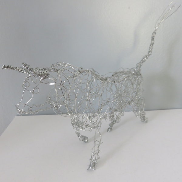 sculpture taureau en  fil de fer inox, sculpture art metal, wire art, wire sculpture, Metal art