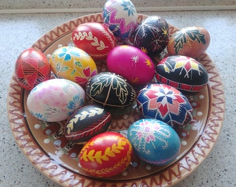 Tutorial Easter Eggs Learn how to make ukrainian pysanky PDF File Pysanky egg pattern