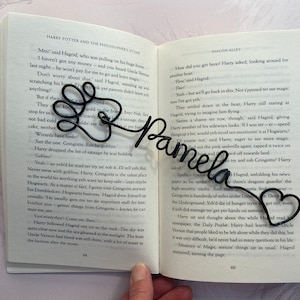 Personalised Wire Paw Bookmark | Dog Mum Gifts | Dog Dad Gifts | Mother’s Day Father's Day Gifts for Dog Lovers