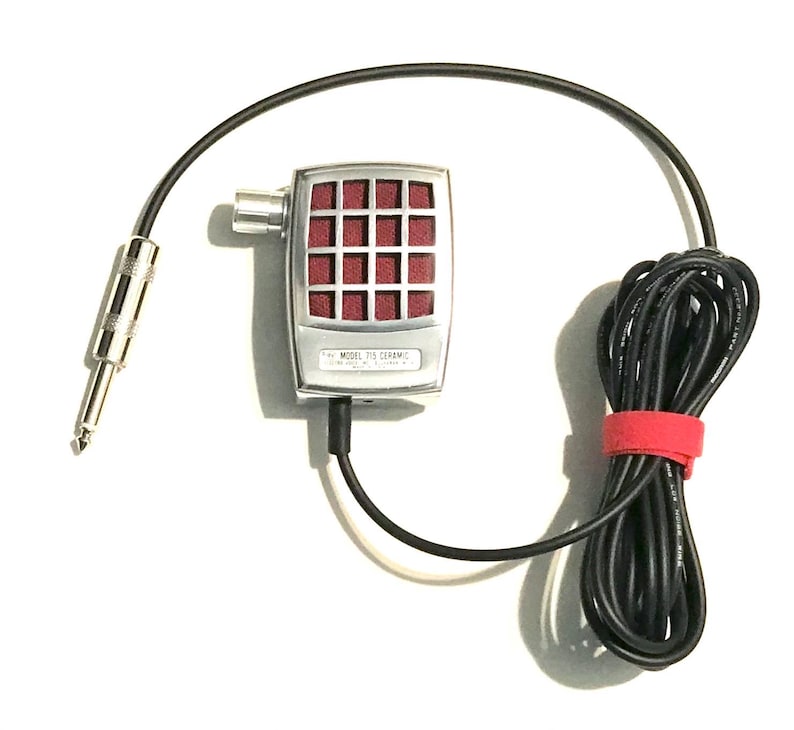Micrófono Electro-Voice modelo 715 cromado satinado HiZ, estilo vintage de los años 50, con potente elemento de cristal Shure y control de volumen incorporado. imagen 2