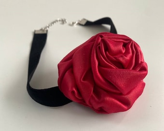 Rose Flower Choker Necklace, Satin Red Rose choker, Velvet choker pendant, Red flower necklace, Collar choker velvet for women