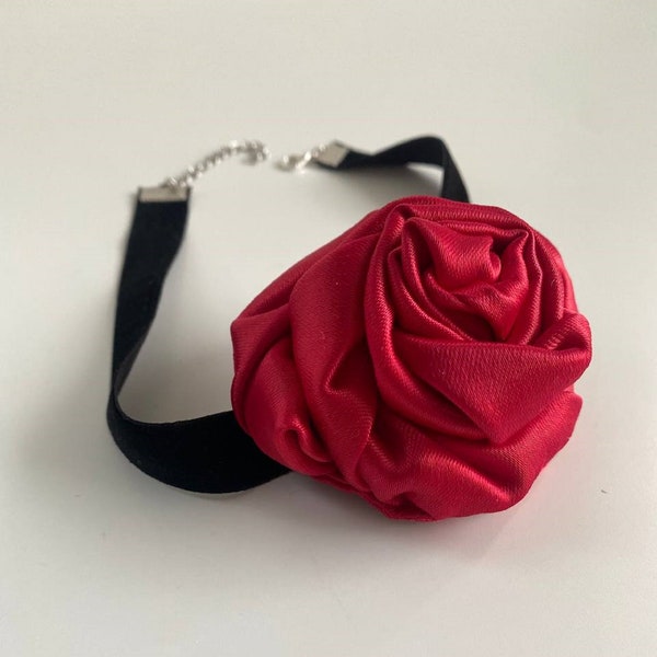 Rose Flower Choker Necklace, Satin Red Rose choker, Velvet choker pendant, Red flower necklace, Collar choker velvet for women