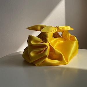 Kleine Satintasche mit Knoten | Stilvolle Satin-Handtasche | Furoshiki-Knotentasche | Cocktailtasche | +35 Farben | Hochzeitstasche | gelbe Damenhandtasche