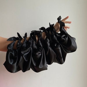 Sonderangebot 30 % Rabatt | ab 3 Beuteln| Stylische Satintasche für Events | Furoshiki-Knotentasche | +35 Farben | Hochzeitstasche | Brautjungferngeschenk