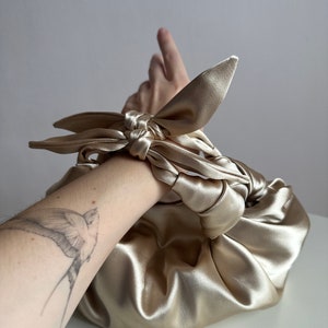 Champagne satin bag with knots Stylish satin purse Furoshiki knot bag bag with bows 35 colors Wedding Purse gold woman handbag image 3