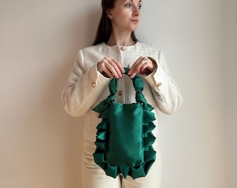 SALVATORE FERRAGAMO ケシヒルスリンクハックハンフス This item is unavailable - Etsy