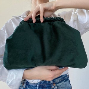 Green velvet clutch | Handmade evening bag| framed Purse | green dumpling bag | +15 colors | cloud bag | Gift for her