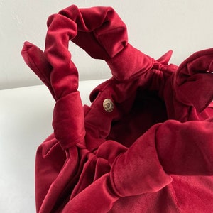 Velvet Knotted Handbag- Red
