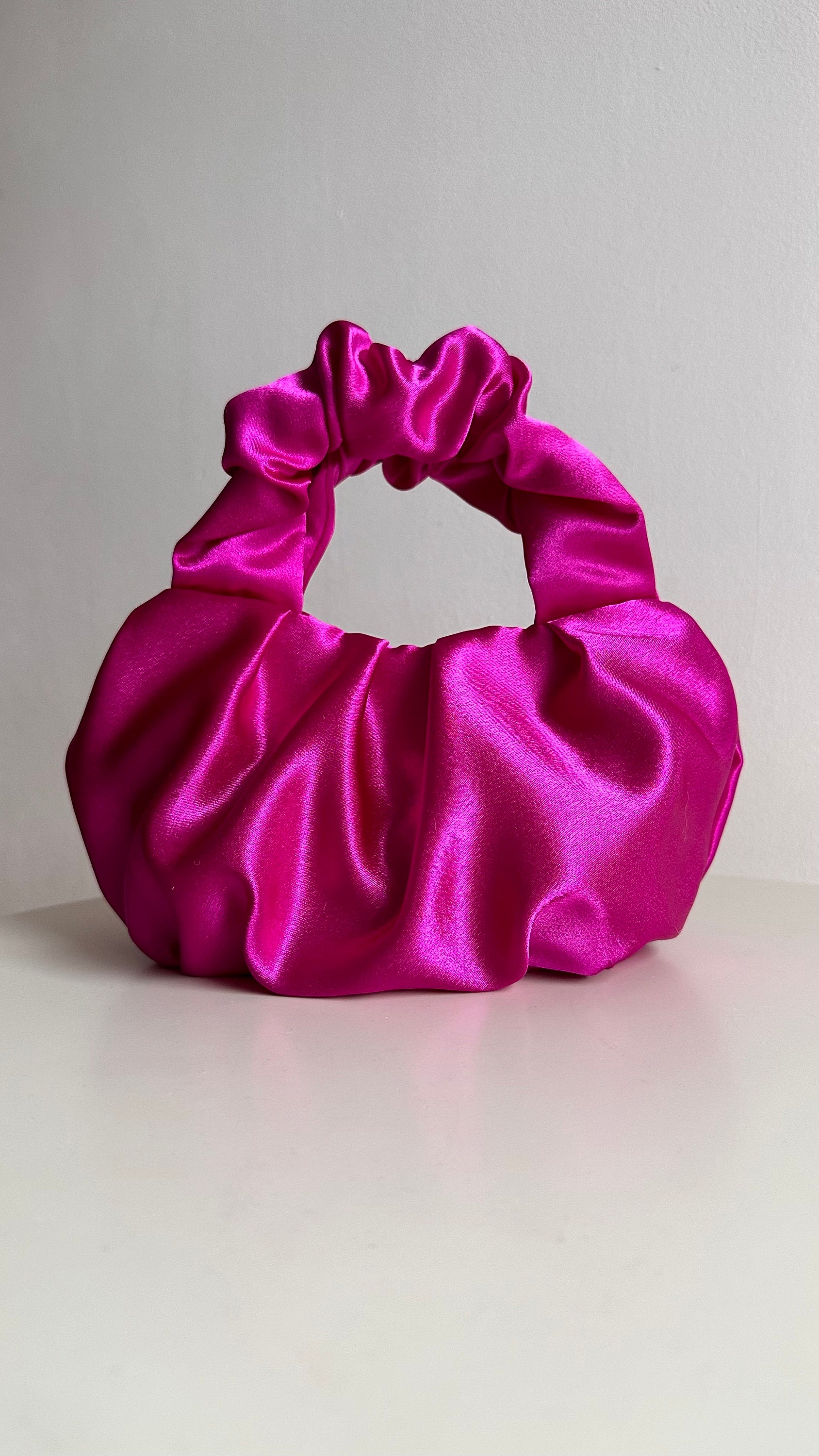 ★SATUR★Scrunchie Small Hand Bag MUSINSA | SATUR Scrunchie Mini Tote and Crossbody Bag Black