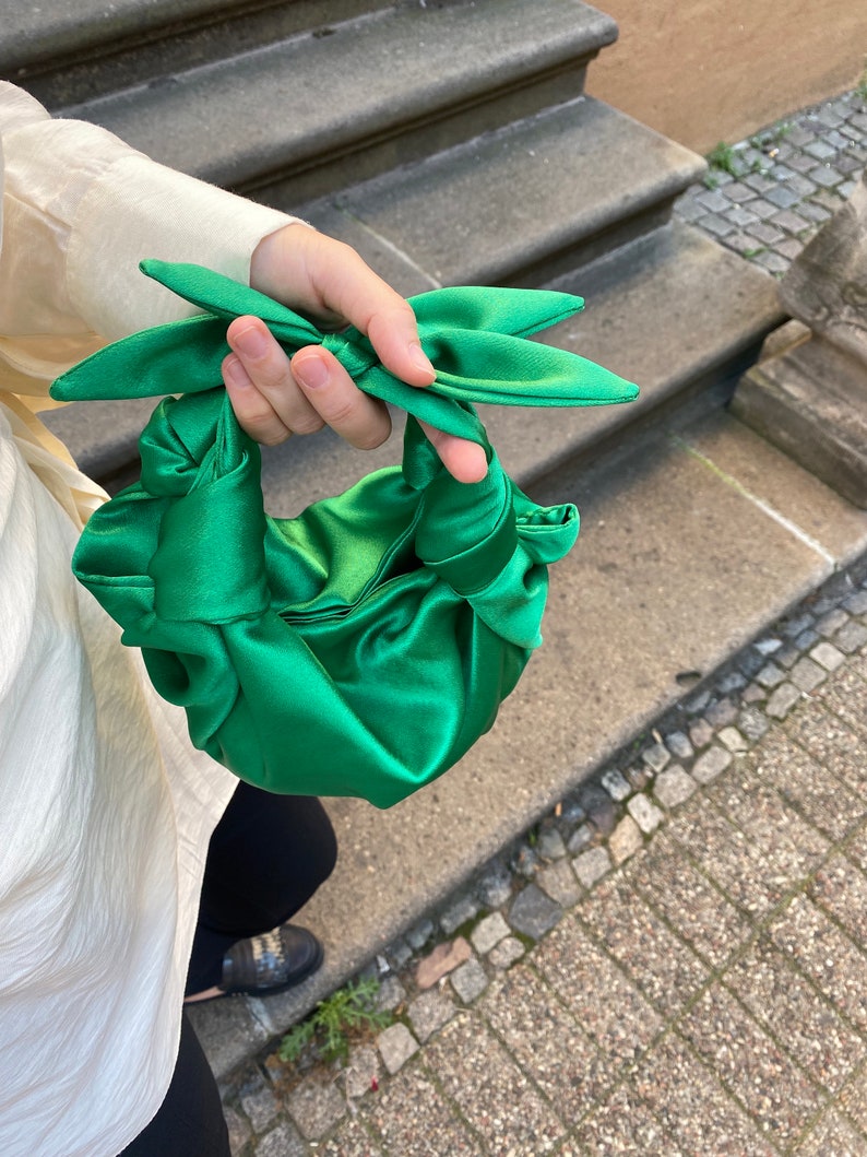 Petit sac en satin à noeuds Sac à main en satin élégant Sac à nœuds Furoshiki Sac origami 25 couleurs Sac à main de mariage sac à main vert pomme image 6