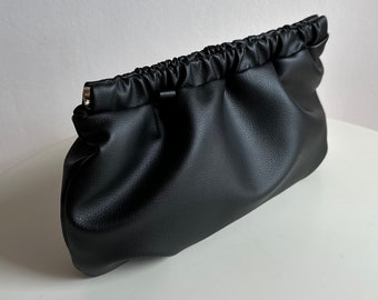 Black handmade clutch bag | +25 colors | evening bag | woman ecoleather clutch| Dumping clutch | Wedding purse| bag with Removable chain