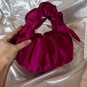 Kleine und große Handtasche aus Satin in Fuchsia| stilvolle Damentasche | Scrunchies-Tasche | Hochzeitstasche | +27 Farben | handgemachte Abendtasche