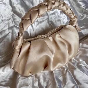 Sac en satin champagne| sac à bandoulière fait main|  sac à main de soirée en satin| sac de mariage |  +25 couleurs| petit sac à main