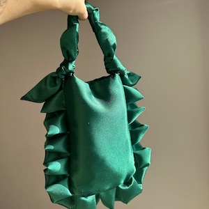 Amazing ruffle bag with knots | Stylish satin purse | green small bag for any event | +35 colors | Wedding Purse | emerald designer bag