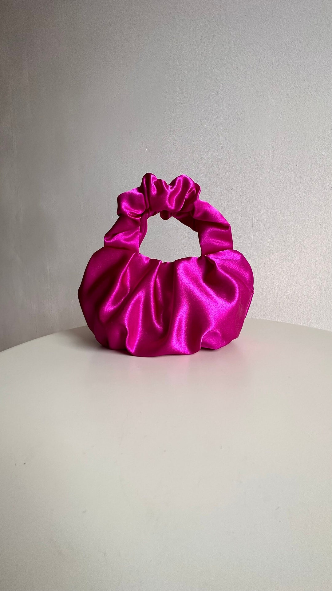 【SATUR】Scrunchie Medium Shoulder Bag R4954 Time and Tru Women's Scrunchie Shoulder Bag Khaki Spacious
