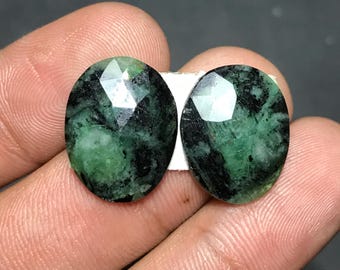 Natuurlijke roos geslepen smaragd cabochon: ovale edelsteen voor sieraden (18 x 14 x 4 mm, 11,70) E-015