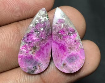 Naturlig kobaltkalcit cabochon par: Lös päron ädelsten (24x11x3mm, 17.30ct) C-002
