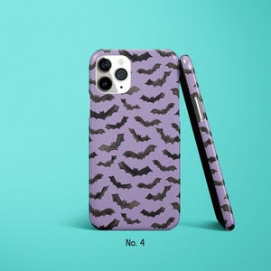 Custodia per telefono a forma di pipistrello, custodia per telefono a tema Halloween, custodia per iPhone 17, 16, 15, 14 Pro con tema natura selvaggia, custodia spettrale per Samsung Galaxy S25 Ultra, custodia per Google Pixel 9 immagine 5