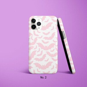 Custodia per telefono a forma di pipistrello, custodia per telefono a tema Halloween, custodia per iPhone 17, 16, 15, 14 Pro con tema natura selvaggia, custodia spettrale per Samsung Galaxy S25 Ultra, custodia per Google Pixel 9 immagine 3