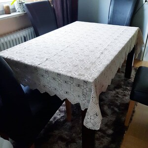 Tischdecke gehäkelt handgemacht vintage,beige,spitze