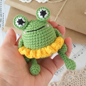 Crochet frog pattern, amigurumi frog toy, mini crochet animals, cute crochet frog, green frog crochet pattern image 4