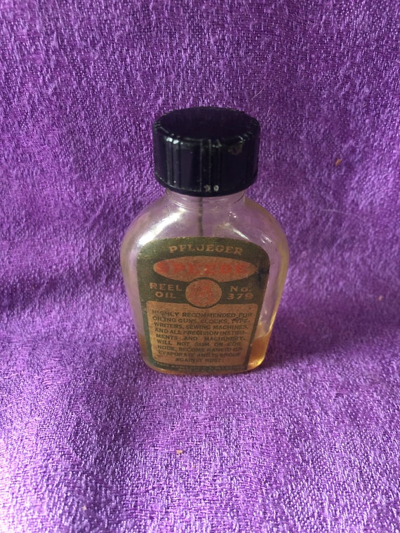 Vintage Pflueger Speede Reel Oil No. 379 Bottle, Owens-illinois