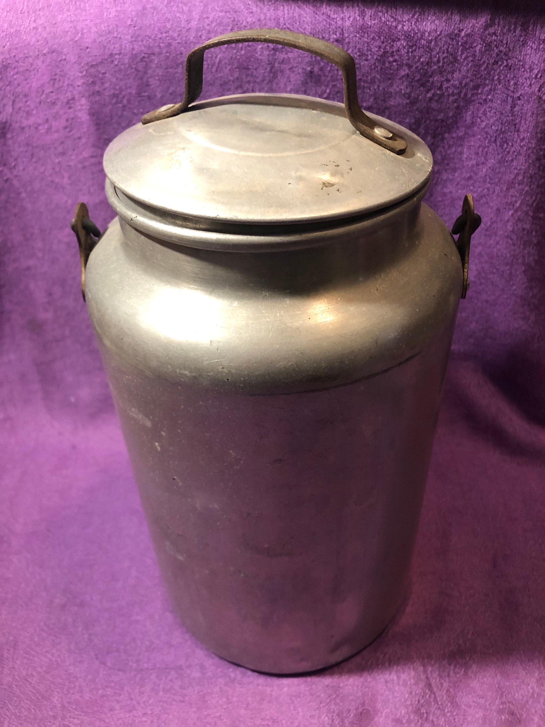 Leyse USA NSF Commercial Aluminum 10 Quart Stock Pot with Lid #5310