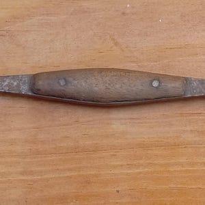 Fruit scoop/ melon baller/ Vintage fruit tool/ wood handle melon ballet/ fruit tool/ scoop