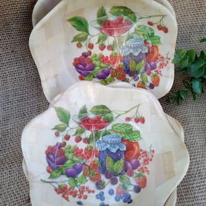 Wood salad Berry bowls/Berry bowls by Pomerantz/ Wood bowls with berries on/ wood salad or fruit bowls