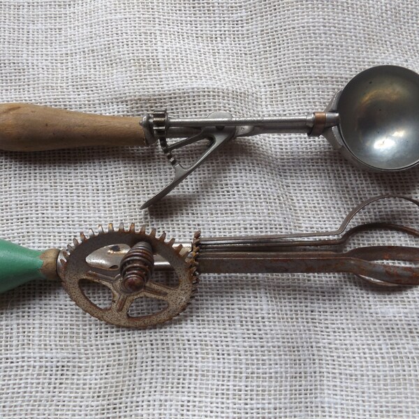 Antique Hand Mixer Etsy
