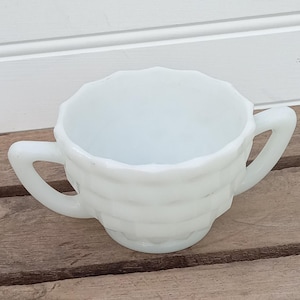 Milk glass sugar bowl/ sugar bowl/white sugar bowl/ glass sugar bowl/ old sugar bowls