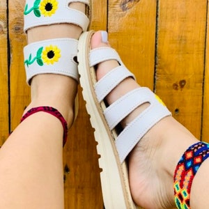 Sol Huarache Sandal