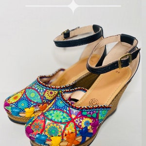 Wixarika-huarache shoe