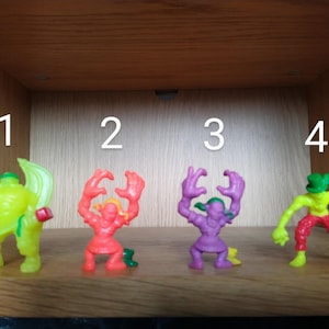 Monster In My Pocket - Series 4 - Charun, Dybbuk, Houngan