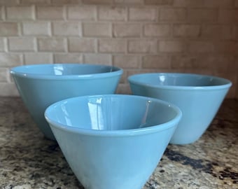 Set of 3 Fire King Delphite Blue Stacking Mixing Bowls Anchor