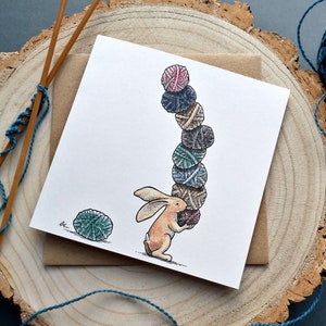 Carte de voeux - Lapin avec pile de laine, carte humoristique de tricoteur, carte d'anniversaire au crochet, illustration de compagnons de tricot par Laura Martin