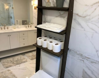 Plank boven de toilettrap: opbergruimte achterop badkamerplanken, toiletplanken boven toilet