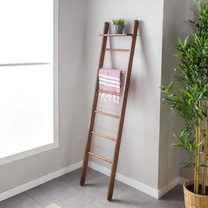 6 Foot Wood Quilt Ladder: Blanket & Towel Rack Organizer
