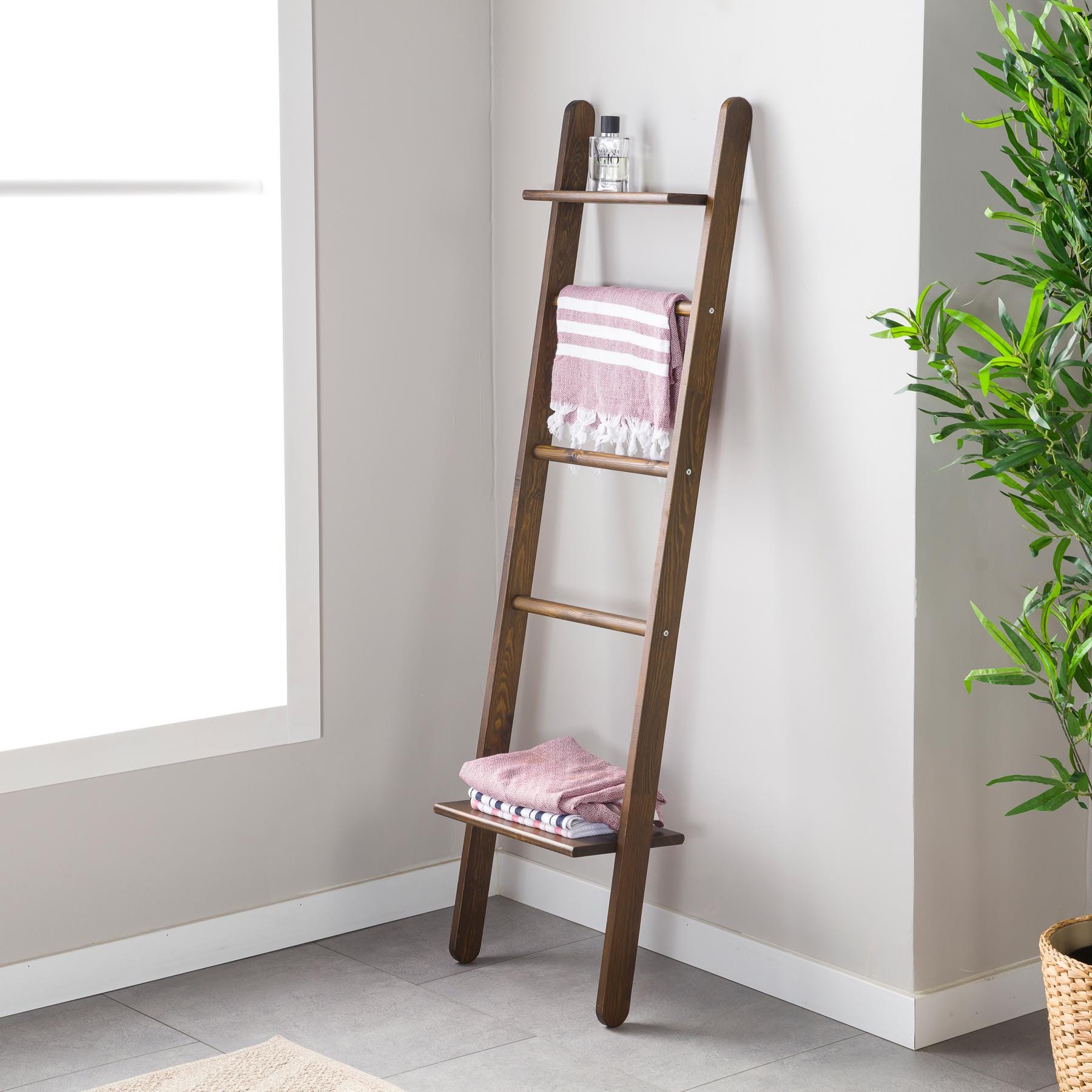 Rustic Wood Blanket Ladder: Quilt & Towel Rack Organizer