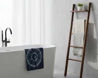 Escalera de madera para toallas de baño: tendedero alto para mantas y edredones, organizador de espacios pequeños.