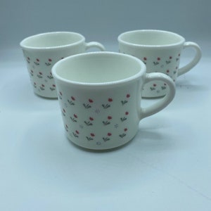 Vintage Laura Tulips Pattern Mugs - PYREX made in England