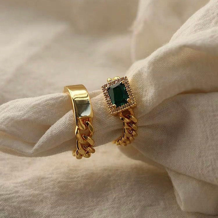  Elegant jewel box Women Chain ring in solid Gold 9k, 14k, &  18k, Flexible chain ring, gold Cable chain ring, Gold chain link ring for  women, Unique gift, RN257 : Handmade