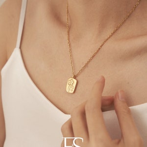 18K Gold Filled Flower pendant necklace, Dainty Gold Statement necklace, Minimalist necklace, Flower engraved necklace, Floral pendant gift